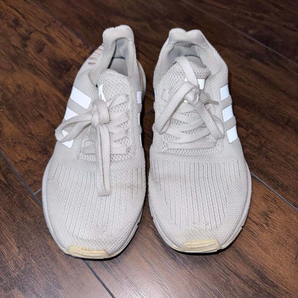 Adidas Swift Run Size 7 Off-White Rose Gold Sneakers - Picture 2 of 6